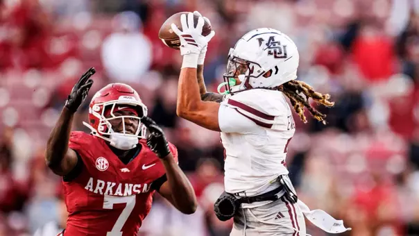 FAYETTEVILLE, AR - November 01, 2025 - Mississippi State Wide Receiver Anthony Evans III (#3) during the game between the Arkansas Razorbacks and the Mississippi State Bulldogs at Donald W. Reynolds Razorback Stadium in Fayetteville, AR. Photo By Mike Mattina