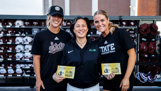 Sierra Sacco and Raelin Chaffin Golden Tickets