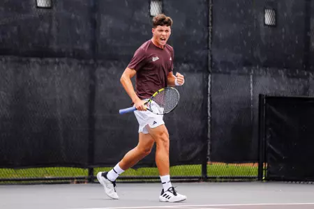 Benito Sanchez Martinez wins a point versus Auburn