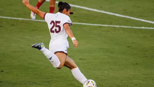 STARKVILLE, MS - August 21, 2025 - Mississippi State Midfielder Laila Juliette Murillo (#25) during the match between the Jacksonville State Gamecocks and the Mississippi State Bulldogs at the MSU Soccer Field in Starkville, MS. Photo By Mike Mattina