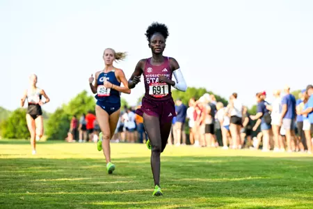 Naomi Jepleting at the Southern Showcase Cross Country Meet