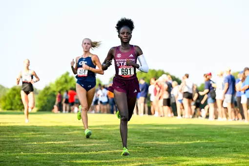 Naomi Jepleting at the Southern Showcase Cross Country Meet