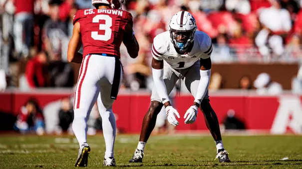 FAYETTEVILLE, AR - November 01, 2025 - Mississippi State Cornerback Kelley Jones (#1) during the game between the Arkansas Razorbacks and the Mississippi State Bulldogs at Donald W. Reynolds Razorback Stadium in Fayetteville, AR. Photo By Mike Mattina