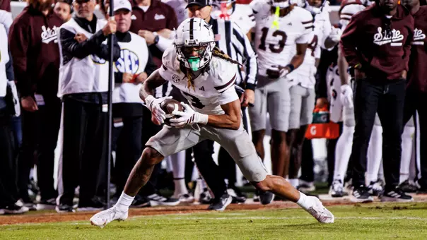 FAYETTEVILLE, AR - November 01, 2025 - Mississippi State Wide Receiver Anthony Evans III (#3) during the game between the Arkansas Razorbacks and the Mississippi State Bulldogs at Donald W. Reynolds Razorback Stadium in Fayetteville, AR. Photo By Mike Mattina