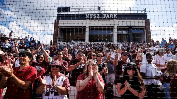 Nusz Park Fans