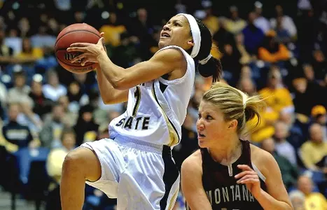 WBB-Erica Perry