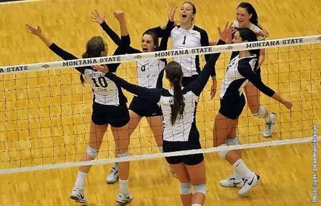 WVB_TeamCelebration_2010