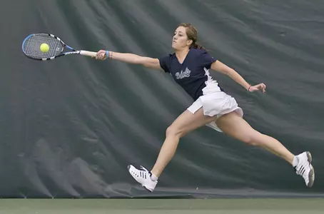 WTEN_COLL_FOREHAND_REACH