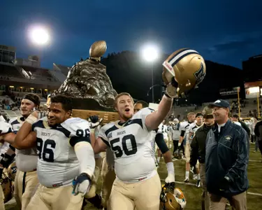 Minter_Divide Trophy_2012