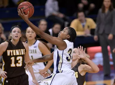 WBB_ADAMS_LAYUP_WYO_2012