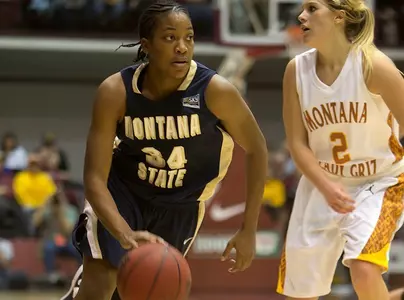 WBB_ADAMS_DRIBBLE_GRIZ_2013