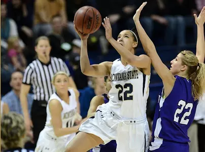 WBB_DAWKINS_LAYIN_WSU_2014