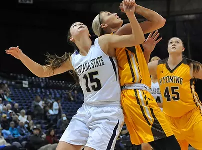 WBB_ELLIOTT_BOXOUT_WYOMING_1415
