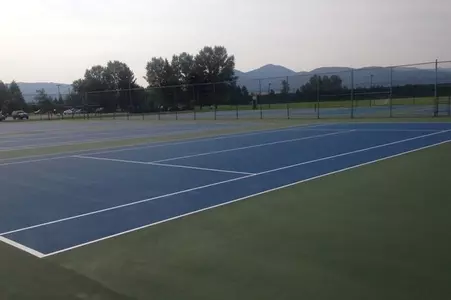 Outdoor_Tennis_courts