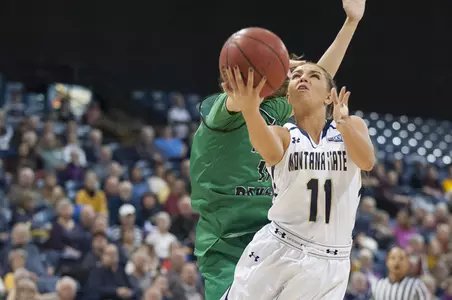 WBB_1516_STOCKTON_LAYUP_UND