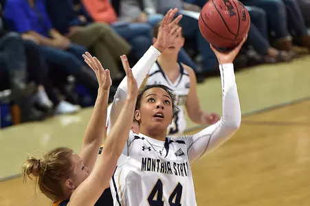 WBB_1617_BRAXTON_J_1