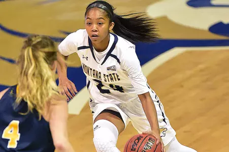 WBB_1617_SQUIRES_1
