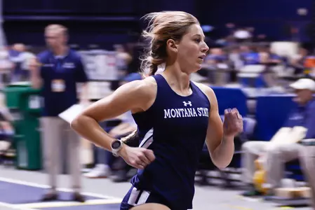 Alyssa_Snyder_2016_Indoor