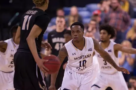 Devonte guards Sanders