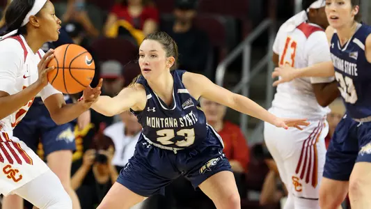 WBB_1718_CAUDILL_USC_1