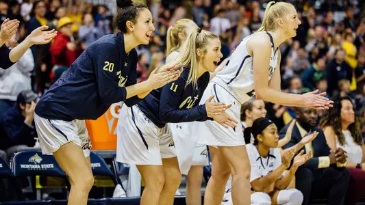 WBB_1718_BENCH_WYOMING