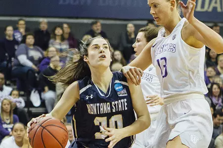 WBB_1617_HATCHARD_UW_NCAA