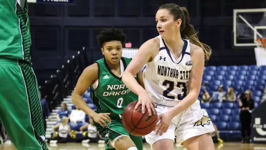 WBB_1718_CAUDILL_ASSIST_UND