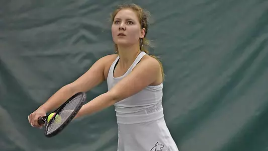 WTN_1718_PHILIPPOVA_SERVE_UM