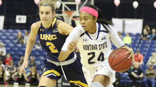 WBB_1718_SQUIRES_DRIVE_UNC