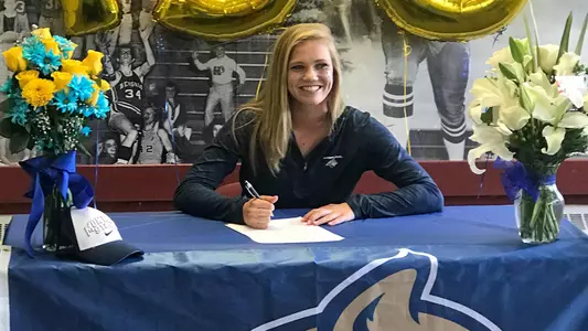 WBB_1718_HILBORN_SIGNS