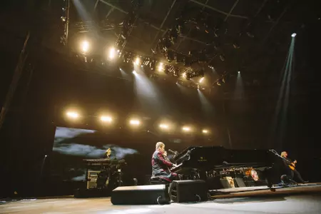 elton_John_Brick_Breeden