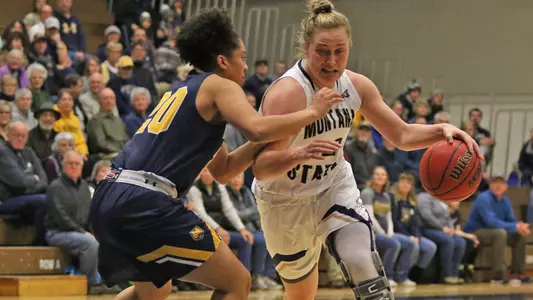 WBB_1819_WRIGHT_DRIVE_UNC_AP