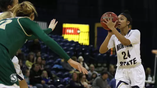 WBB_1819_SQUIRES_J_SAC_AP
