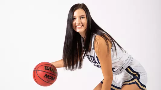 WBB_2021_STUMNE_POSE_WEB