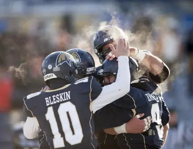 Bleskin_Jake group hug