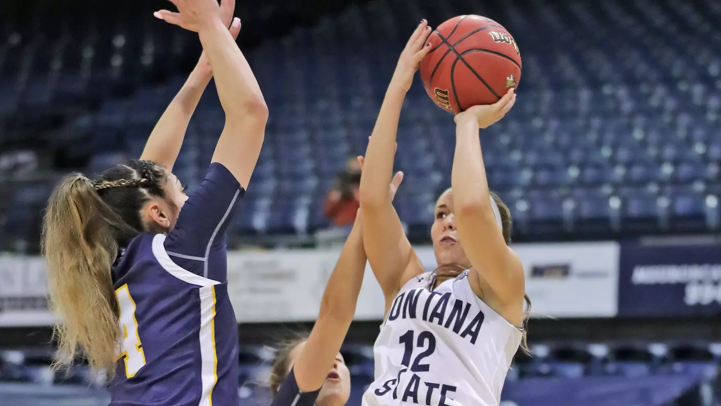 WBB_2021_MARTELL_J_UNC_GB.jpg