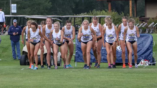 XC Women Team Start