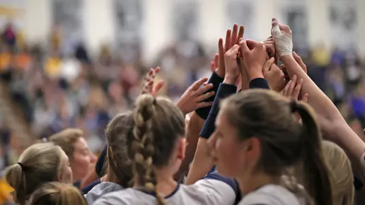 VB_2122_HANDS_UP.jpg