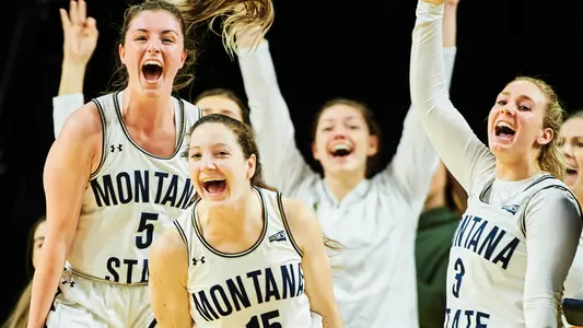 WBB_2122_CELEBRATION_BENCH.jpg