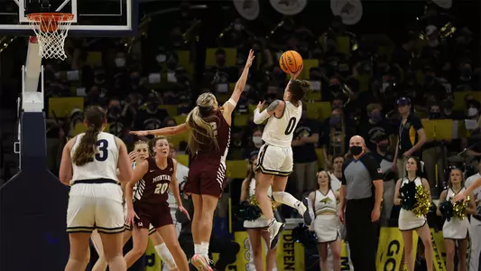 WBB_2122_WHITE_J_UM_GB.jpg
