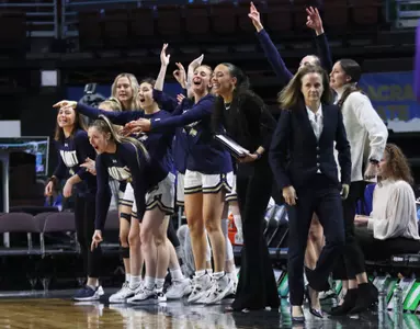 WBB_2122_TOURNEY_BENCH