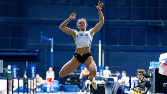 Elena Carter long jump at the Bobcat Challenge