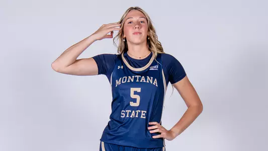 WBB_2324_JOHNSON_POSE