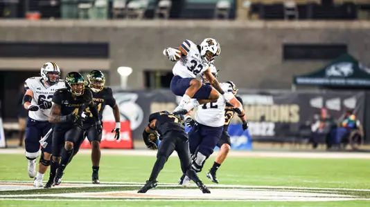 Julius Davis_hurdle vs. Sacramento State
