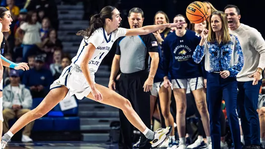WBB_2324_LIMARDO_STEAL_ATTEMPT_BYU
