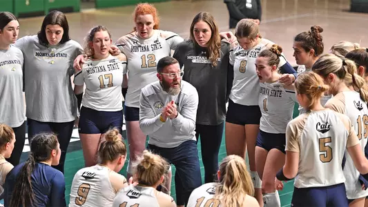 VB_23_BOBCAT_HUDDLE_PACIFIC_NIVC