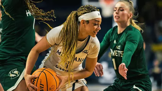 WBB_2324_EGAN_SAC_1