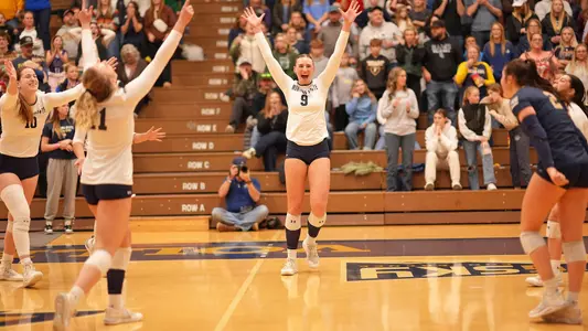 VB_24_KAMPS_AND_CREW_CELEBRATE_SET_2