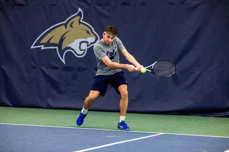 Andras Necz backhand