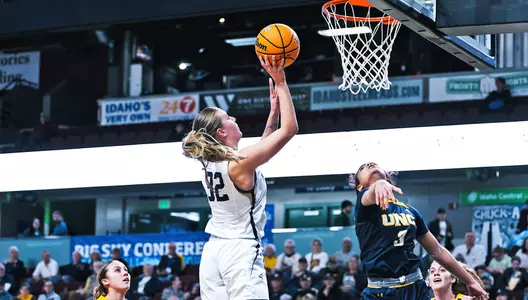 WBB_2324_DYKSTRA_JUMPER_UNC_BSCT_1